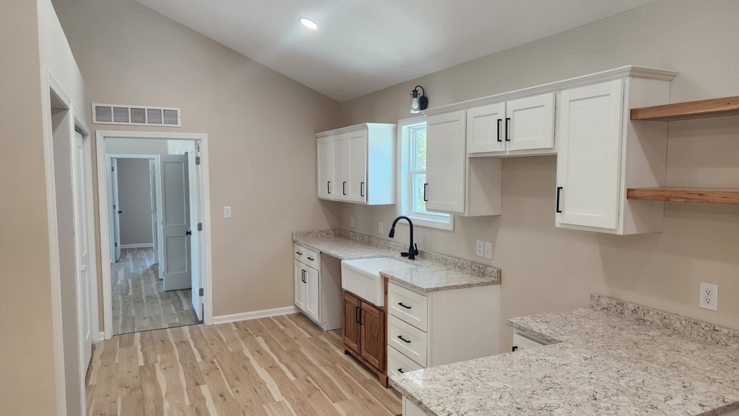 New kitchen-Appliances negotiable