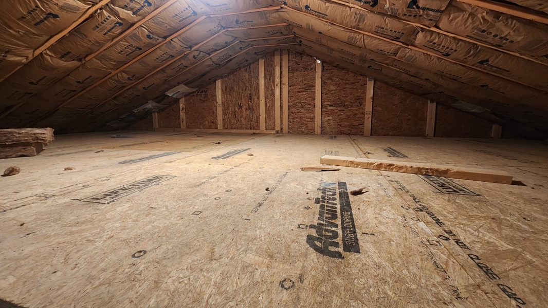 Floored attic for storage