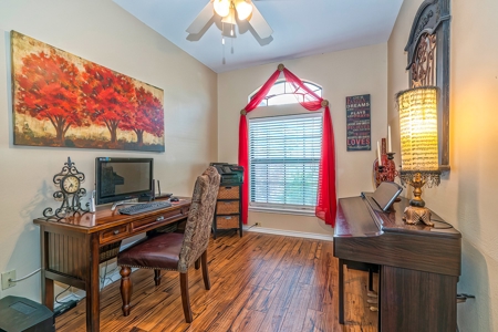 Country Home on 4.06 Acres in Nueces County - image 19