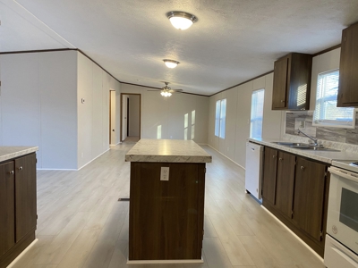 2020 Clayton Manufactured Home on 1.39 Acres of rural land. - image 13