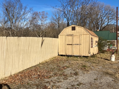 Fixer-Upper Home For Sale In Calico Rock, Arkansas - image 3