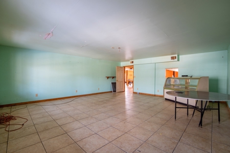 Commercial/Residential Property for Sale in Lawrenceburg, TN - image 15