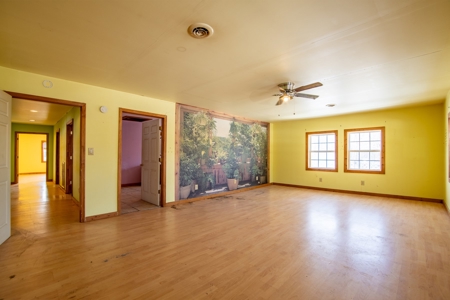 Commercial/Residential Property for Sale in Lawrenceburg, TN - image 36