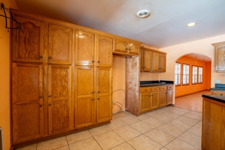 Commercial/Residential Property for Sale in Lawrenceburg, TN - image 33