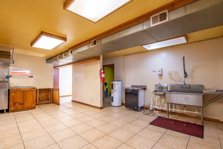 Commercial/Residential Property for Sale in Lawrenceburg, TN - image 18