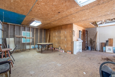 Commercial/Residential Property for Sale in Lawrenceburg, TN - image 24