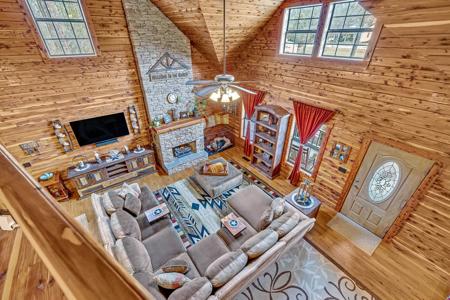 Country Home for Sale in Wayne County Tennessee - image 30