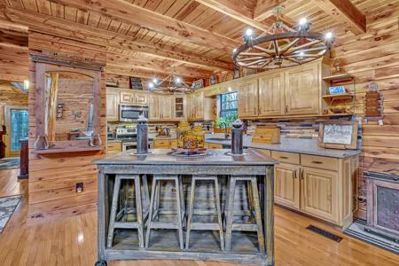 Country Home for Sale in Wayne County Tennessee - image 15