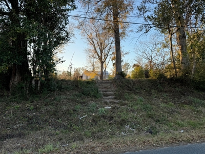 Immaculate Lot in Town Ready to Build on Marianna, Florida - image 4