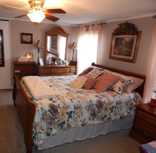 1995 Clayton Mobile Home on 1 Acre in Waynesboro, Tn. - image 16