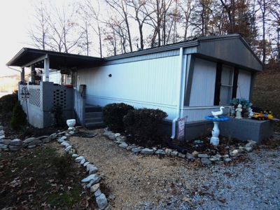 1995 Clayton Mobile Home on 1 Acre in Waynesboro, Tn. - image 3