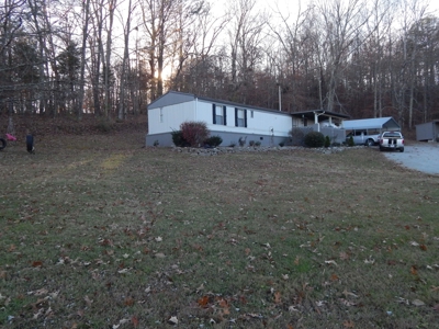 1995 Clayton Mobile Home on 1 Acre in Waynesboro, Tn. - image 26