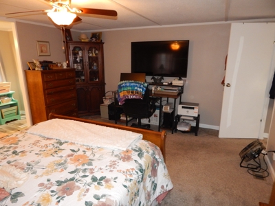 1995 Clayton Mobile Home on 1 Acre in Waynesboro, Tn. - image 15
