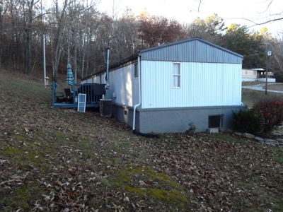 1995 Clayton Mobile Home on 1 Acre in Waynesboro, Tn. - image 2
