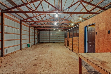 Exquisite Equine Property with Cedar Log Home, Mountain View - image 23