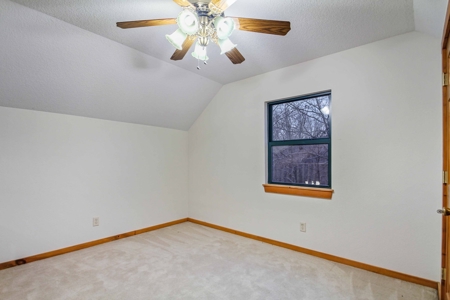 Exquisite Equine Property with Cedar Log Home, Mountain View - image 22