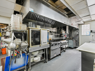 Restaurant Building on Double Lot – Downtown Grand Junction, CO - image 19
