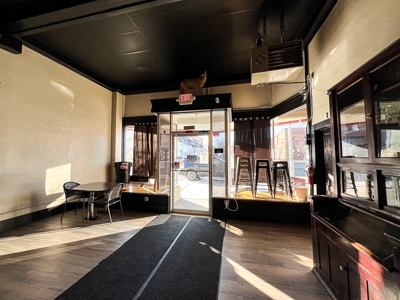 Arcade Bar Roundup MT Building and Turnkey Business for Sale - image 8