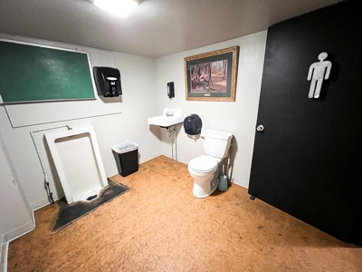 Arcade Bar Roundup MT Building and Turnkey Business for Sale - image 18