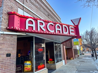 Arcade Bar Roundup MT Building and Turnkey Business for Sale - image 2