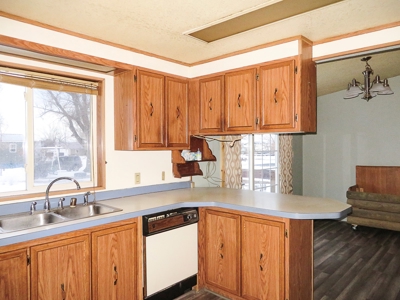 Affordable Home in Rural Community of Winnett Montana - image 6