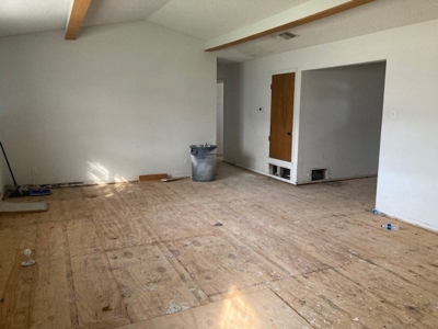 Auction Property in Iraan, Texas - image 3