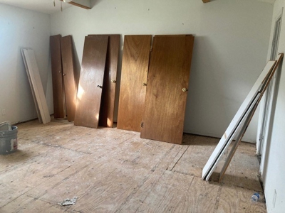 Auction Property in Iraan, Texas - image 5