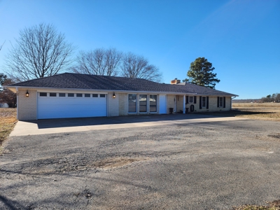 Southeast Oklahoma Country Home & Shop For Sale - image 3