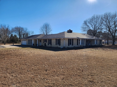 Southeast Oklahoma Country Home & Shop For Sale - image 44