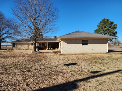Southeast Oklahoma Country Home & Shop For Sale - image 4