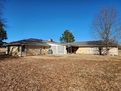 Southeast Oklahoma Country Home & Shop For Sale - image 6