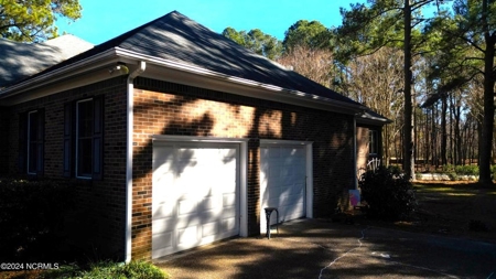 Albemarle Plantation Home For Sale-Access To Golf Course - image 8