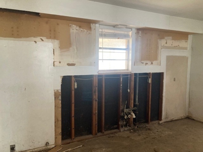 311 Harte, Iraan, TX - image 3