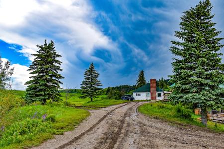 Country Home for Sale on Small Acreage in Lewistown, Montana - image 31