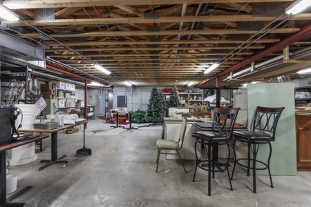 Commercial Restaurant Property For Sale or Lease- Waupaca WI - image 20