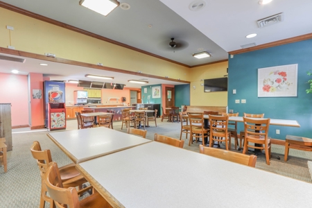 Commercial Restaurant Property For Sale or Lease- Waupaca WI - image 16