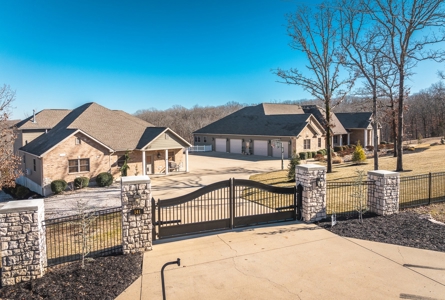 Luxury Country Home For Sale, Acreage Near Meramec River, MO - image 18
