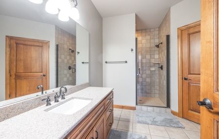 Luxury Country Home For Sale, Acreage Near Meramec River, MO - image 44