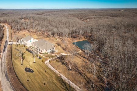 Luxury Country Home For Sale, Acreage Near Meramec River, MO - image 3