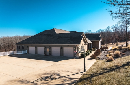 Luxury Country Home For Sale, Acreage Near Meramec River, MO - image 2