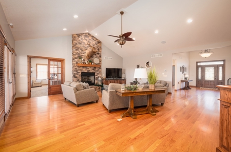 Luxury Country Home For Sale, Acreage Near Meramec River, MO - image 26