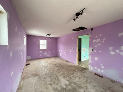 Albia Iowa Home For Sale - image 20