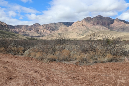 Hunting Property By The Chiricahua Mountain In Portal, Az - image 23
