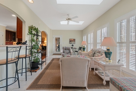 Albemarle Plantation Home With Creek Frontage - image 21