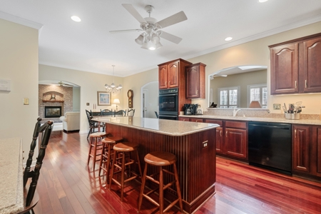 Albemarle Plantation Home With Creek Frontage - image 17