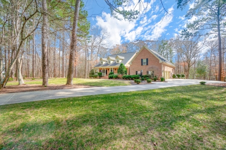 Albemarle Plantation Home With Creek Frontage - image 3