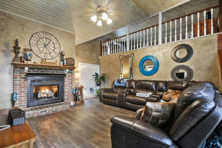 Historic Home and In-Law Residence in West Plains, Missouri - image 11