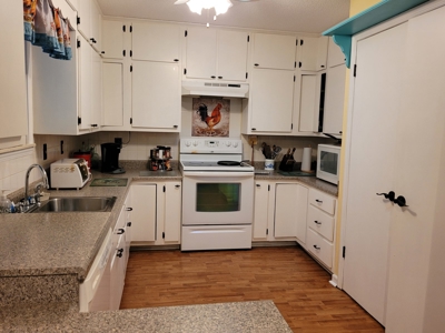 Ozarks Home In Pioneer Village Retirement Community - image 5