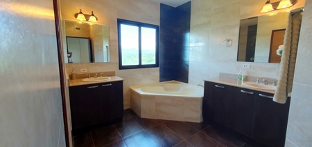 Apartment for sale in VISTA MAR  PH Las Olas 1 | Unit 9D - image 15