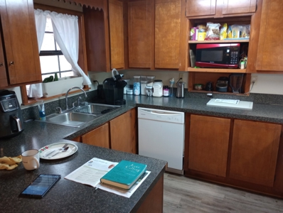 Wonderful 4 bedroom 3 Bath rural 8 acre Home For Sale - image 4